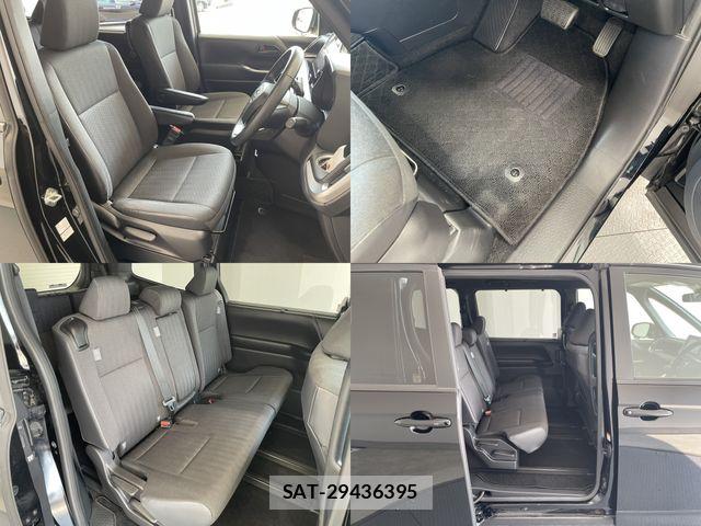 Toyota VOXY 2023-09 8317932-9