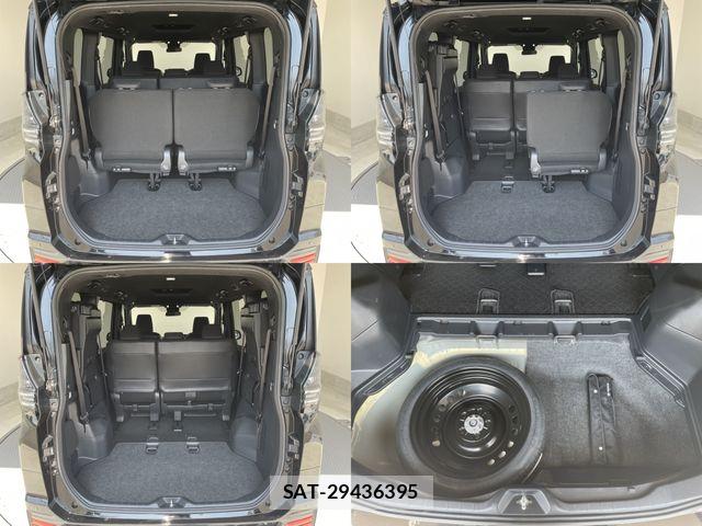 Toyota VOXY 2023-09 8317932-12