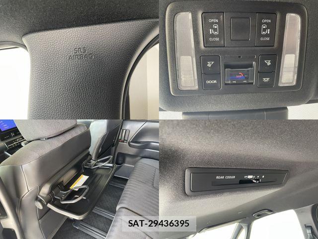 Toyota VOXY 2023-09 8317932-19