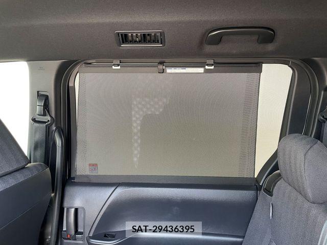 Toyota VOXY 2023-09 8317932-20