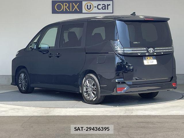 Toyota VOXY 2023-09 8317932-22