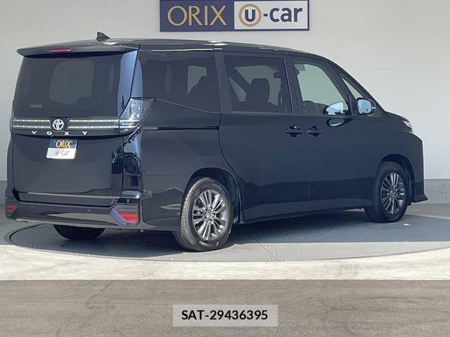 Toyota VOXY 2023-09 8317932-2