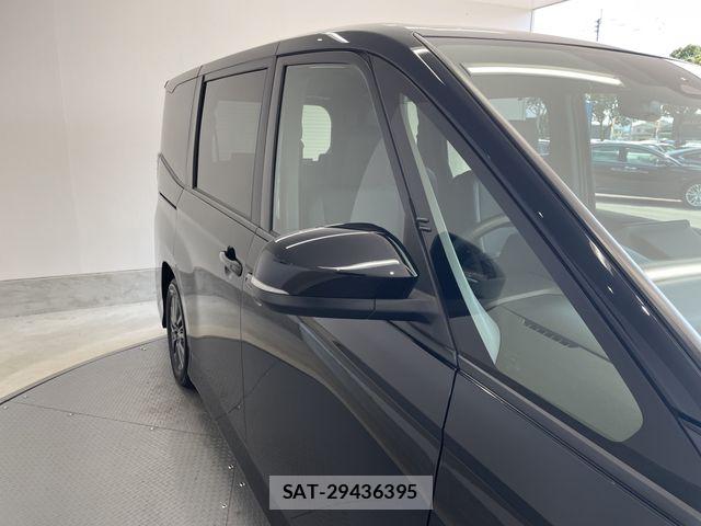 Toyota VOXY 2023-09 8317932-8