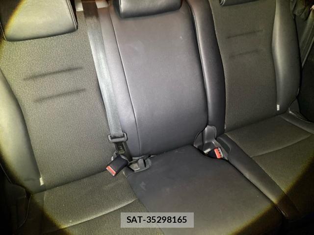 Toyota VOXY 2013-09 8317972-18