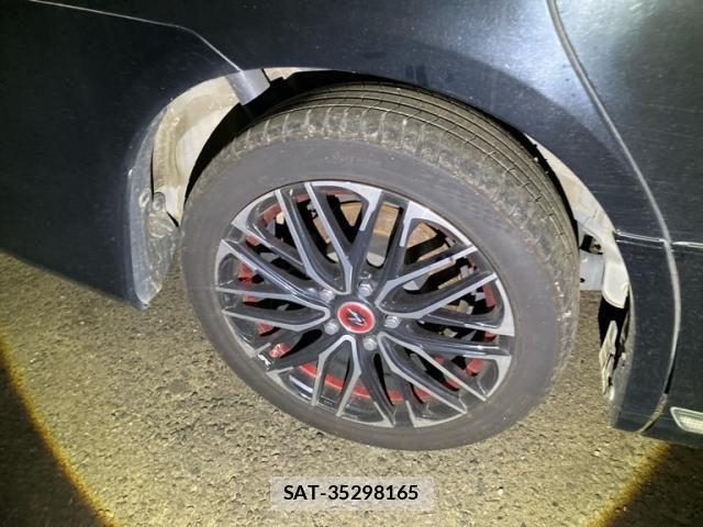 Toyota VOXY 2013-09 8317972-6