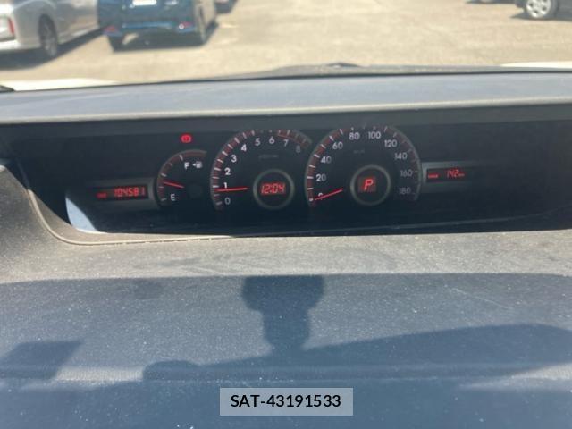 Toyota VOXY 2013-11 8317974-18