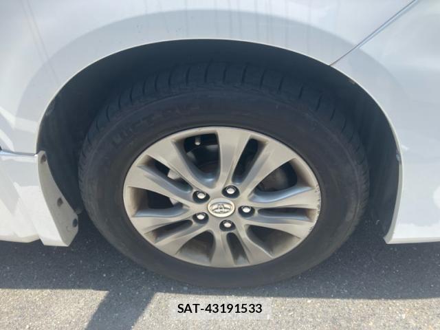 Toyota VOXY 2013-11 8317974-7