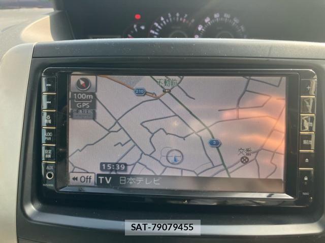 Toyota VOXY 2009-11 8317985-20