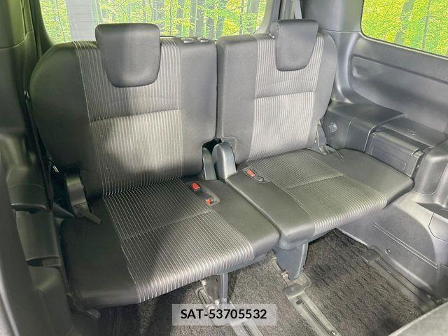 Toyota VOXY 2020-07 8317945-9
