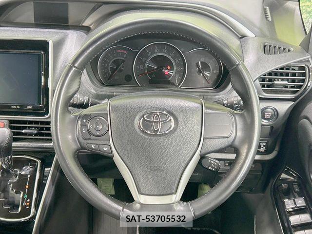 Toyota VOXY 2020-07 8317945-11