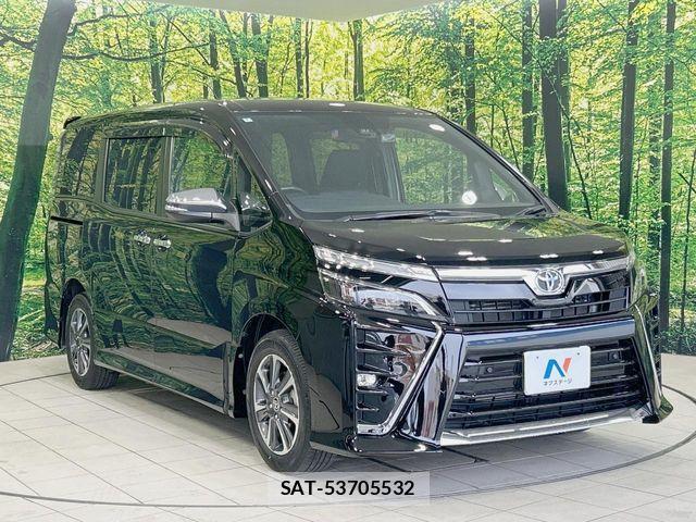 Toyota VOXY 2020-07 8317945-16