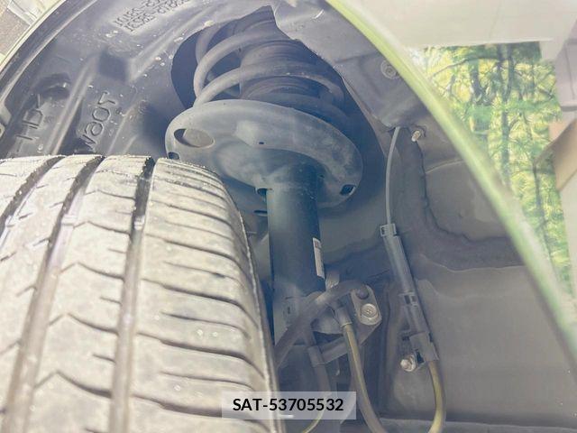 Toyota VOXY 2020-07 8317945-19