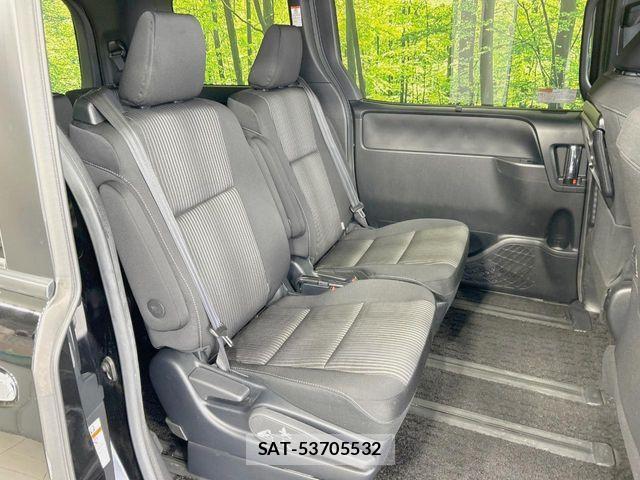 Toyota VOXY 2020-07 8317945-8