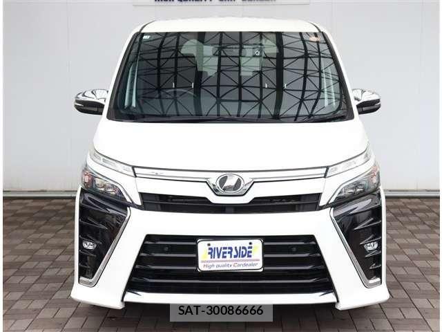 Toyota VOXY 2019-01 8317940-16