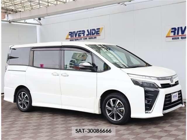 Toyota VOXY 2019-01 8317940-18