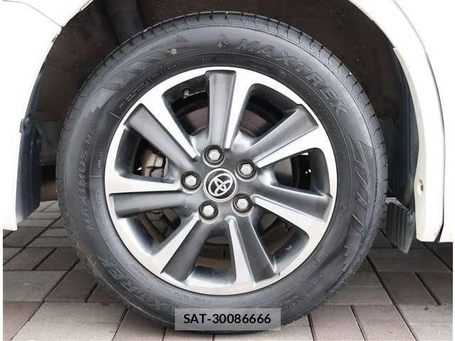 Toyota VOXY 2019-01 8317940-24