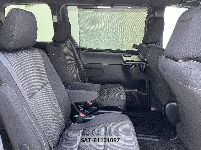 Toyota VOXY 2020-01 8317938-9