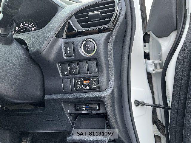 Toyota VOXY 2020-01 8317938-16