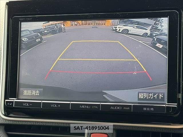 Toyota VOXY 2016-03 8317961-23