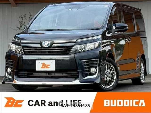Toyota VOXY 2016-04 8317953-0