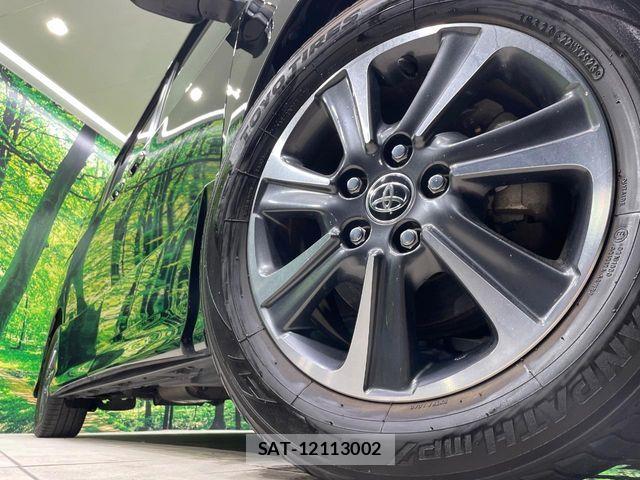 Toyota VOXY 2021-02 8317950-12