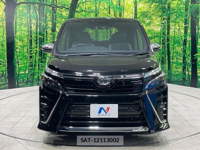 Toyota VOXY 2021-02 8317950-13