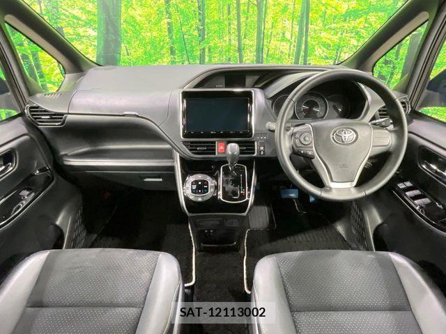 Toyota VOXY 2021-02 8317950-1
