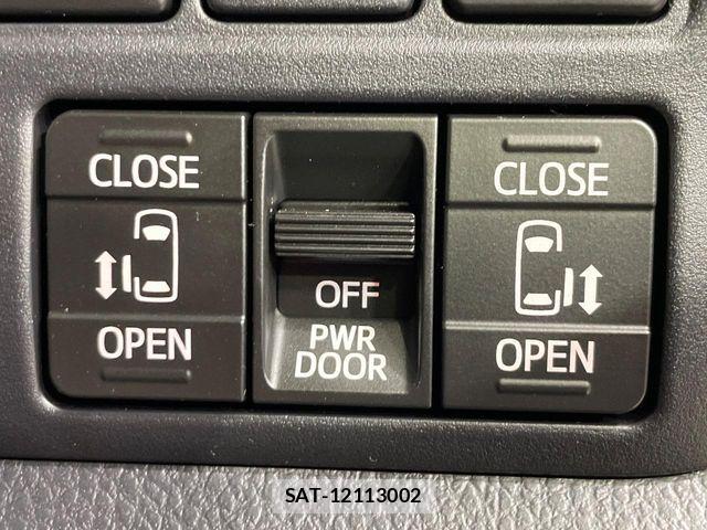 Toyota VOXY 2021-02 8317950-5