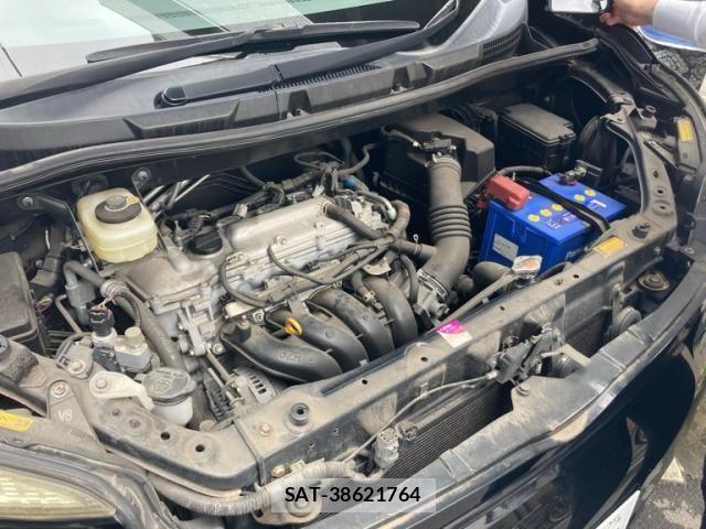Toyota VOXY 2010-02 8317977-4