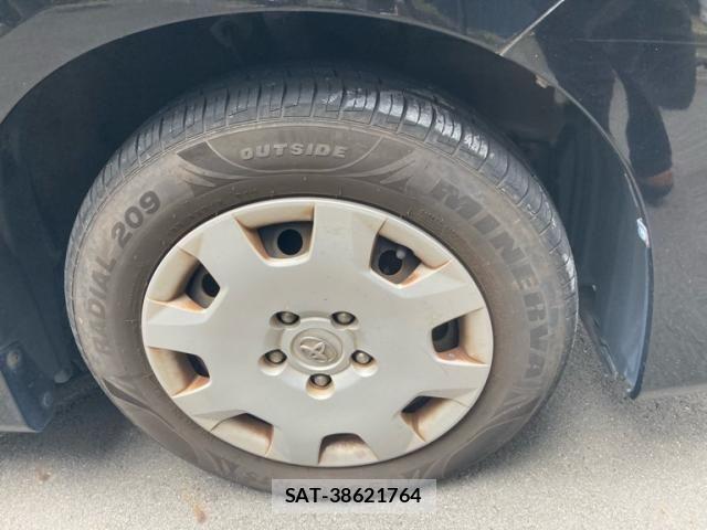 Toyota VOXY 2010-02 8317977-5