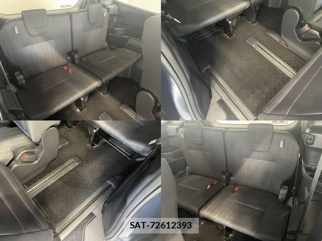Toyota VOXY 2023-09 8317933-11