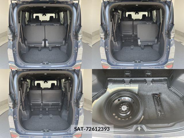 Toyota VOXY 2023-09 8317933-12