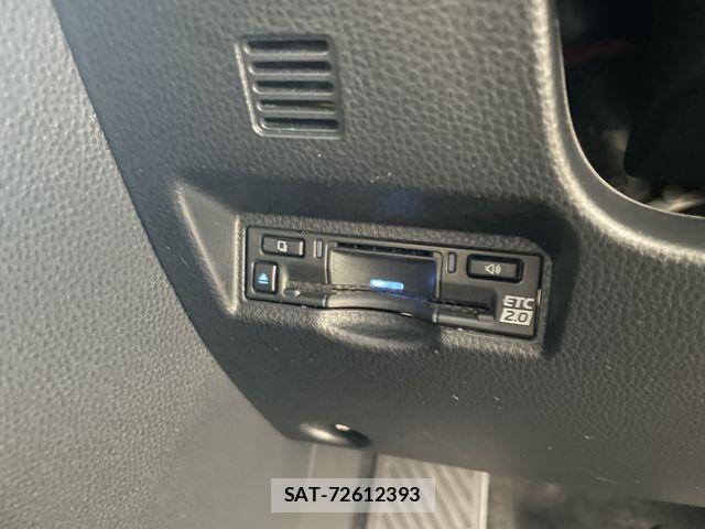 Toyota VOXY 2023-09 8317933-14