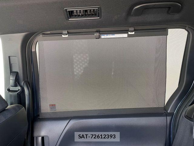 Toyota VOXY 2023-09 8317933-20