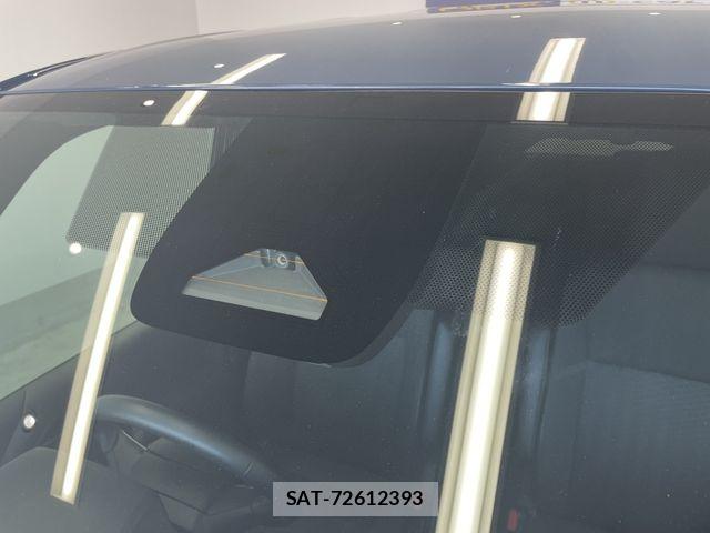 Toyota VOXY 2023-09 8317933-4