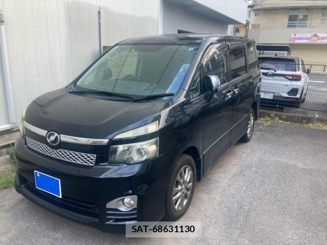 Toyota VOXY 2011-07 8317978-1