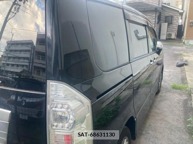 Toyota VOXY 2011-07 8317978-5