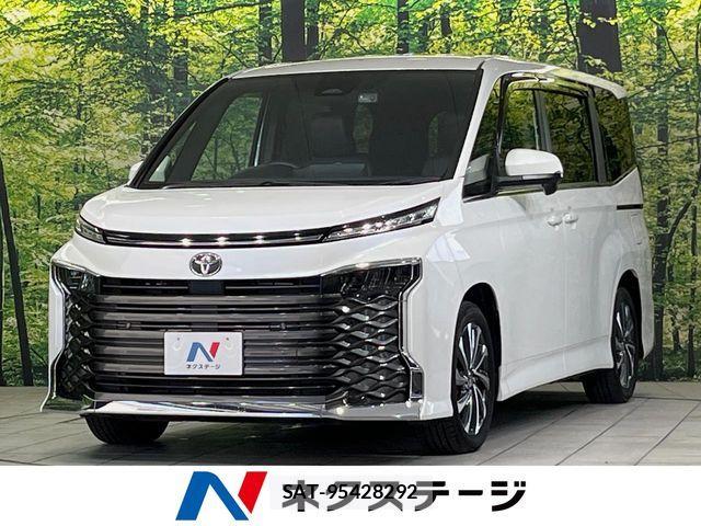 Toyota VOXY 2023-08 8317925-0