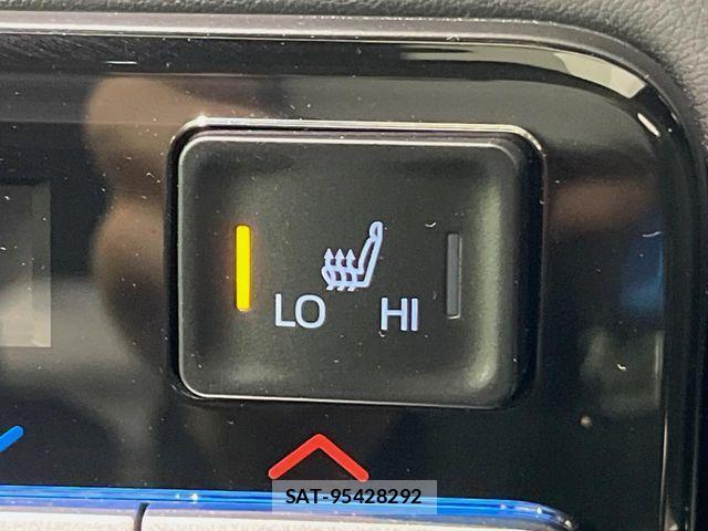 Toyota VOXY 2023-08 8317925-6