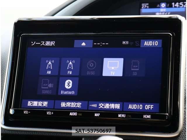 Toyota VOXY 2021-12 8317930-24