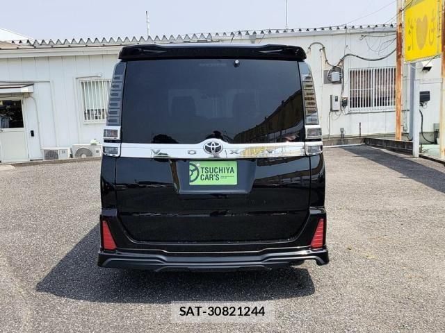 Toyota VOXY 2018-12 8317946-9