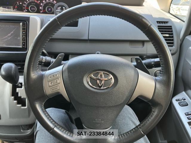 Toyota VOXY 2009-07 8317984-14