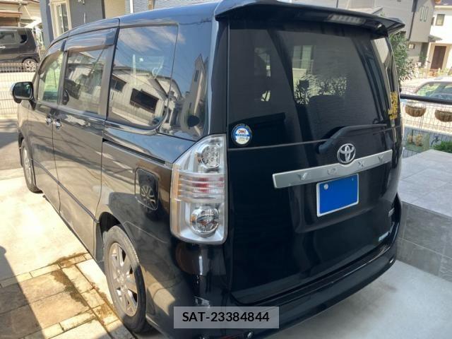 Toyota VOXY 2009-07 8317984-6