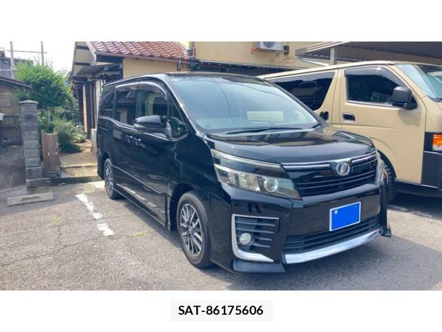 Toyota VOXY 2014-10 8317967-0