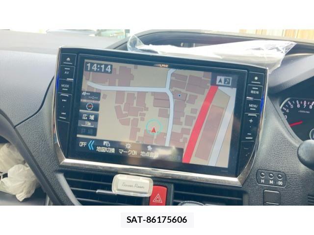 Toyota VOXY 2014-10 8317967-19