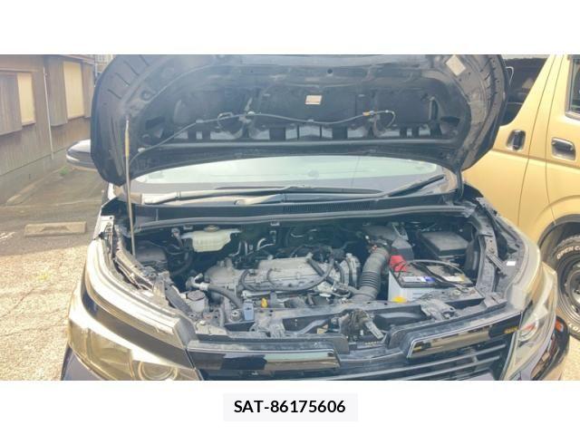 Toyota VOXY 2014-10 8317967-22