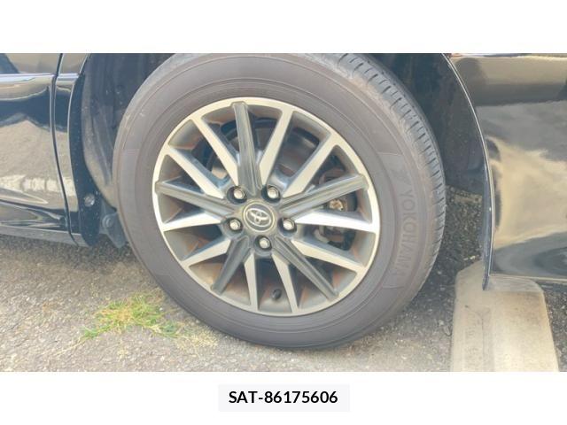 Toyota VOXY 2014-10 8317967-4