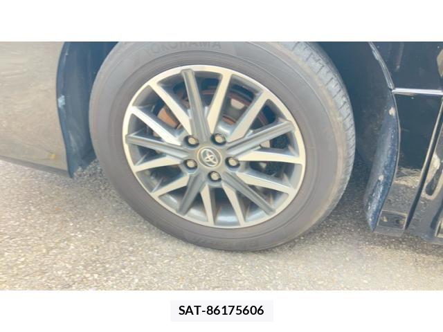 Toyota VOXY 2014-10 8317967-5