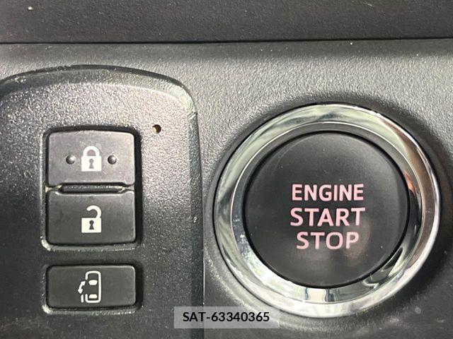 Toyota VOXY 2017-10 8317964-4