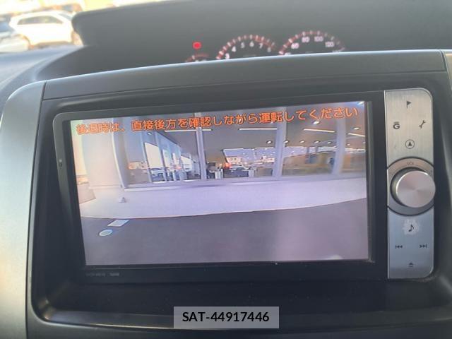 Toyota VOXY 2012-03 8317971-25